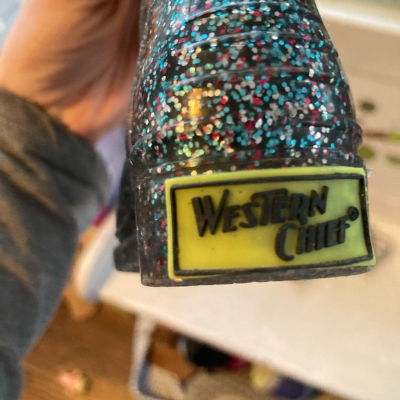 Silver sparkle wellies ☔️ rain boots - Picture 2 of 5